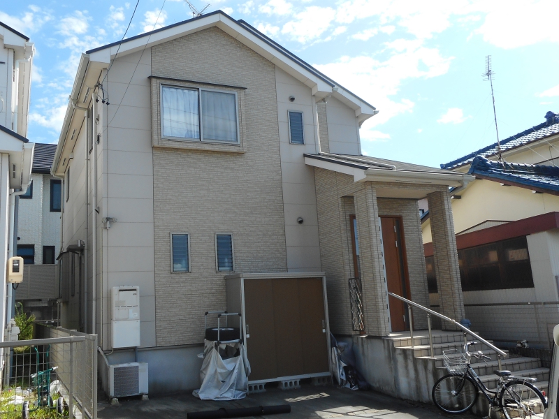 タイル調に再現した外壁塗り替えと屋根塗装　名古屋市緑区