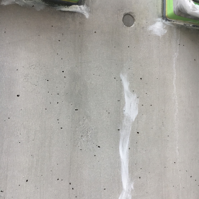 打ち放しコンクリートのシャッターゲート塗装でコンクリート模様を再現！ 名古屋市瑞穂区