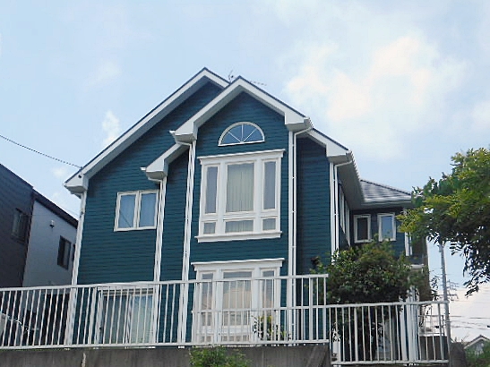 洋風住宅の外壁の色を替え、耐候性の高い塗料で屋根・外壁塗装 名古屋市天白区