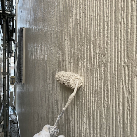 クリア塗装をおすすめできない外壁をグレー×白のツートンにおしゃれに塗り替え 日進市