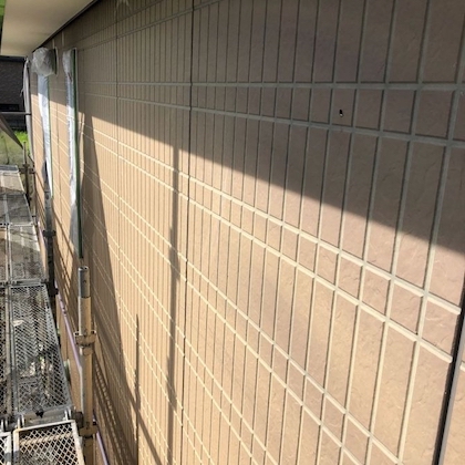 コーポ外壁塗装をツートンカラーに色分けしてイメージチェンジ！ 名古屋市守山区