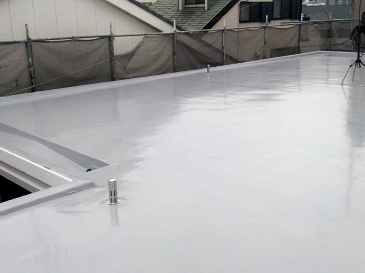 心配な雨漏り！ 陸屋根の屋上ウレタン防水、外壁塗り替え　名古屋市中川区