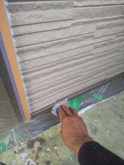 多彩模様塗料の水性ペリアート外壁塗装でおしゃな仕上がり 東海市