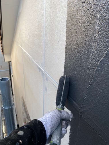 外壁塗装、雨戸・雨樋・破風板などの付帯塗装も丁寧に施工　東海市