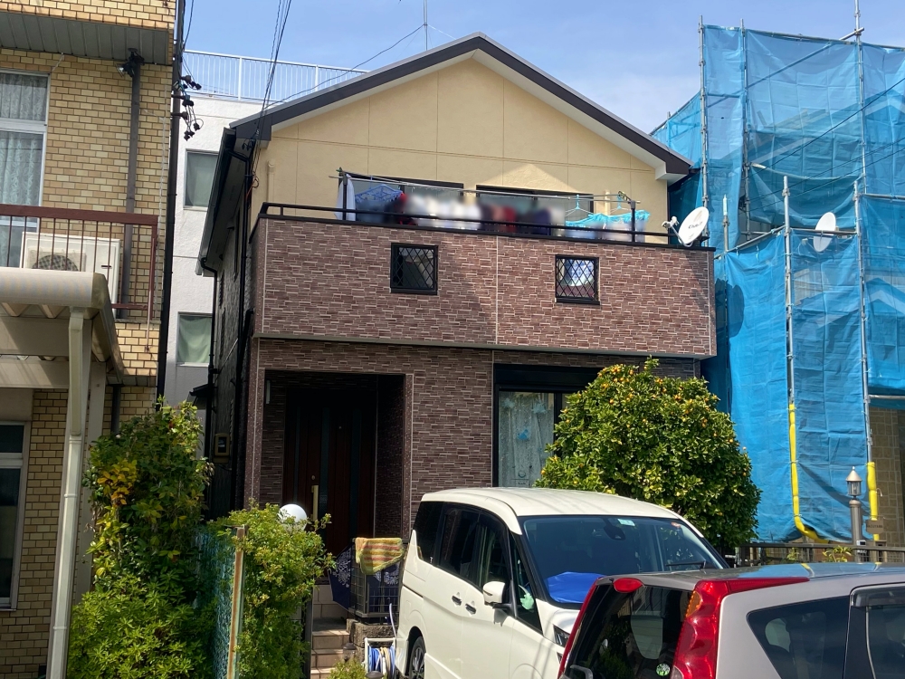 現状色の雰囲気を維持するため早めの外壁屋根塗装とFRP防水　名古屋市天白区