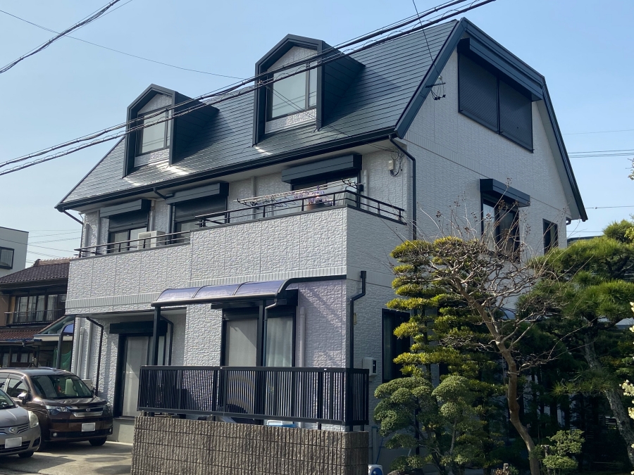 ダイワハウス住宅ドーマーのあるスレート屋根塗装と外壁塗装（タテイル２）　日進市