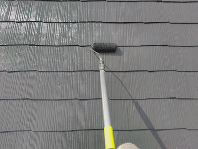艶を抑えシックなグレー色にパナホーム住宅の屋根外壁塗装！コケ・藻や不具合を回復　日進市