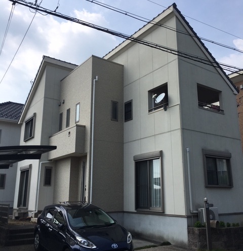 外壁目地のシーリング（コーキング）ひび割れの打ち直しと塗り替え　名古屋市緑区