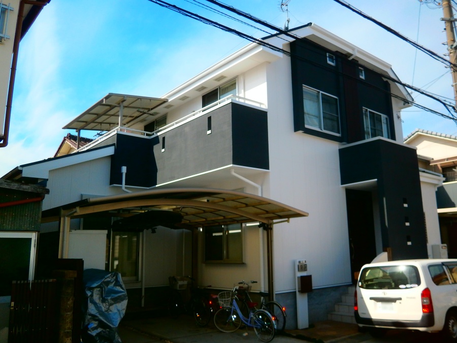 ジョリパット外壁の質感そのままに色を変更した外壁・屋根の塗り替え　名古屋市北区