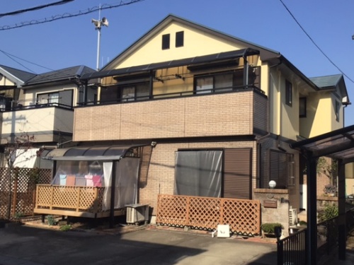 屋根外壁の変色・くすみを解消したツートンに塗り替え　三重郡川越町