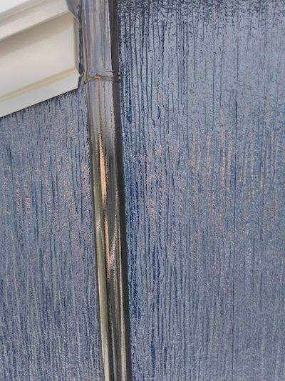 変色や色あせした外壁を青（ネイビー）に塗り替え大変身！名古屋市守山区