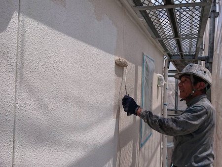 外壁材に合わせて下塗り材、色を3色に使い分け外壁塗り替え　名古屋市緑区