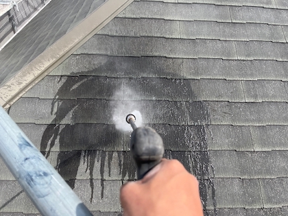 デザインの異なるサイディング塗り替え、屋根塗装　名古屋市天白