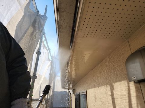 外壁塗装、下屋根カバー工事で新築のような仕上がり！名古屋市名東区