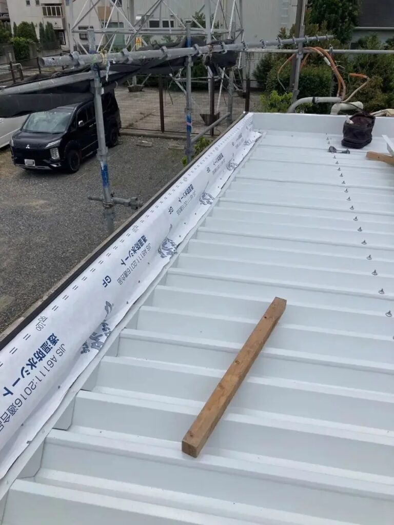 折半屋根カバー工事