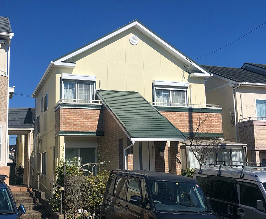 レンガ調の外壁がおしゃれな洋風住宅の屋根・外壁塗装　みよし市