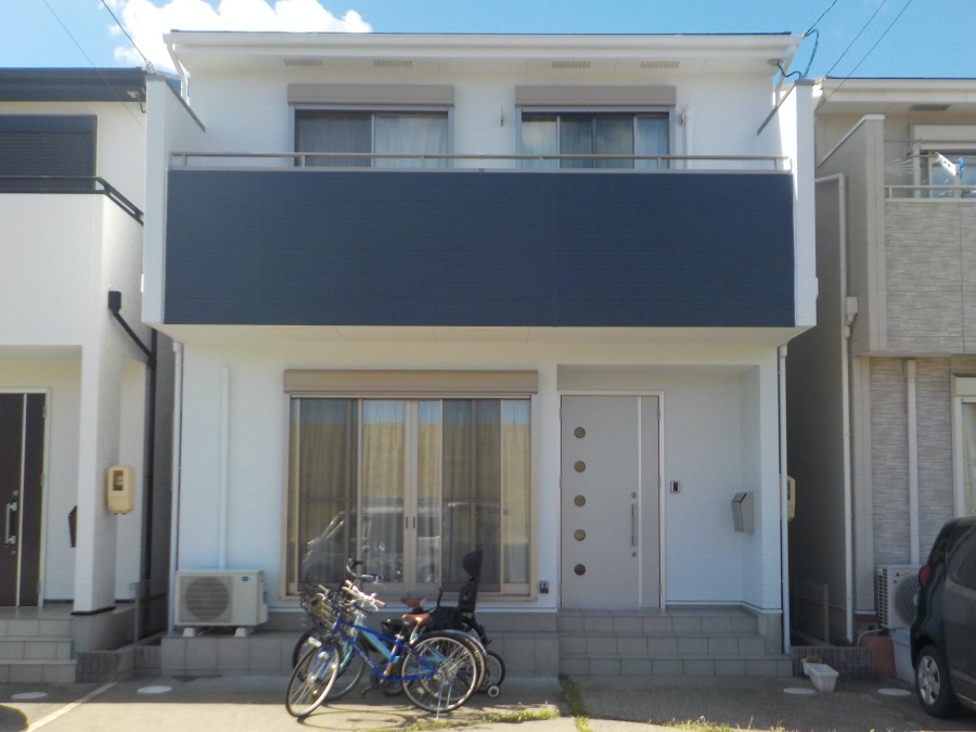 ベランダ壁の色ムラもきれいに！外壁塗装・屋根塗装　名古屋市瑞穂区