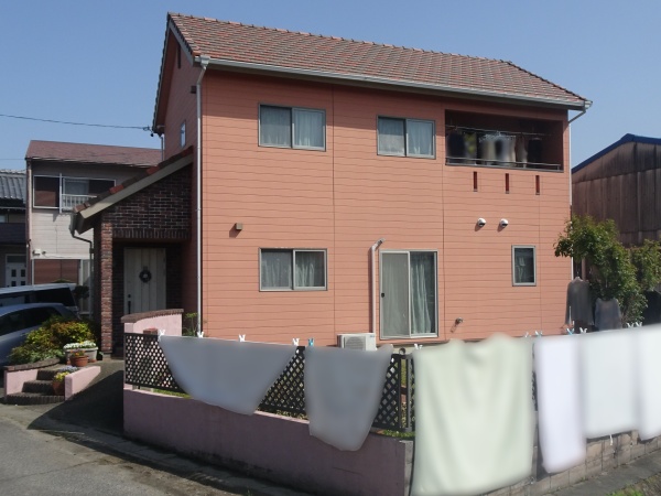 テラコッタを基調とした外壁塗装で新築のような美しい仕上がりに！日進市
