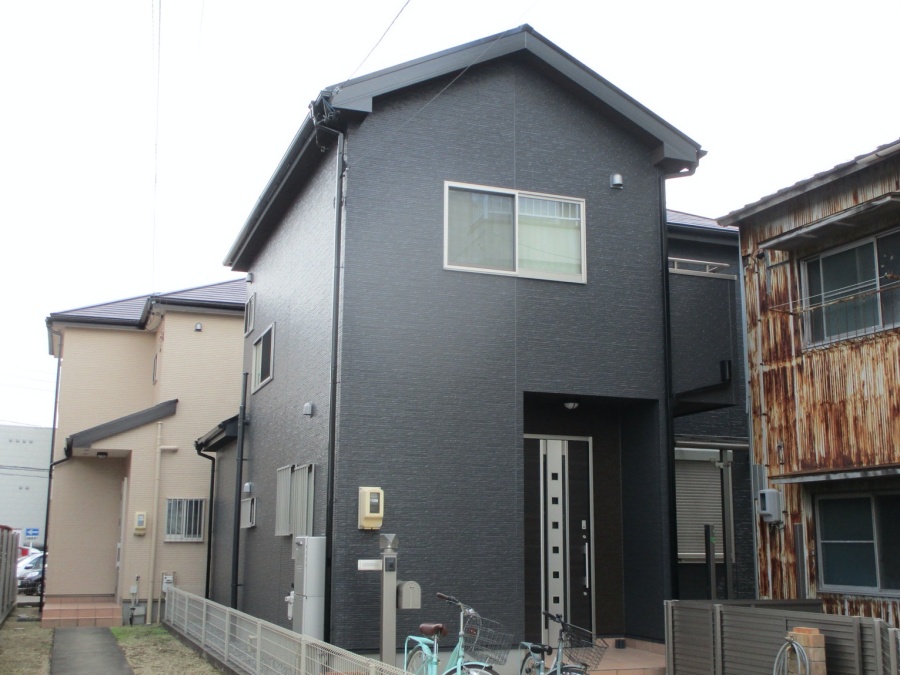 ホワイト系からブラック調へクールに大変身！屋根外壁塗装_名古屋市瑞穂区
