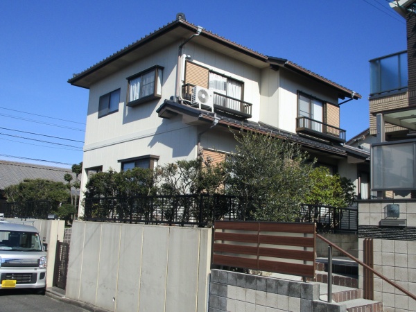 瓦漆喰補修と外壁・外塀塗装で家の美観と耐久性が向上！日進市