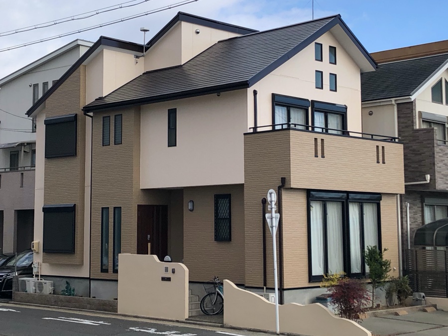 レンガ調のサイディング部分は元の色に近い単色で塗り替え_名古屋市瑞穂区