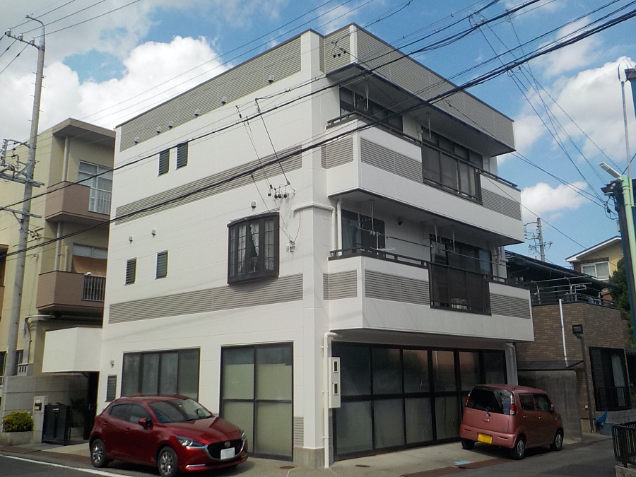3階建て外壁塗装と屋上・ポーチ上の防水工事_名古屋市中川区
