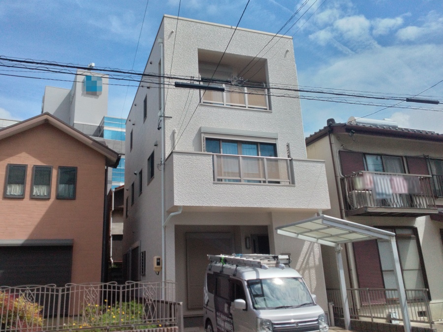 3階建て住宅の外壁塗装とベランダ防水工事　名古屋市東区