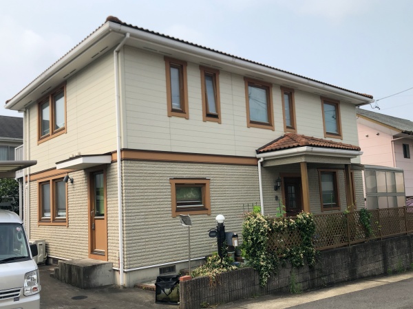 くすみブルー×ホワイトに大変身したスウェーデンハウス外壁屋根塗装｜名古屋市名東区