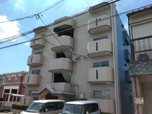 ４階建てマンション大規模改修工事後