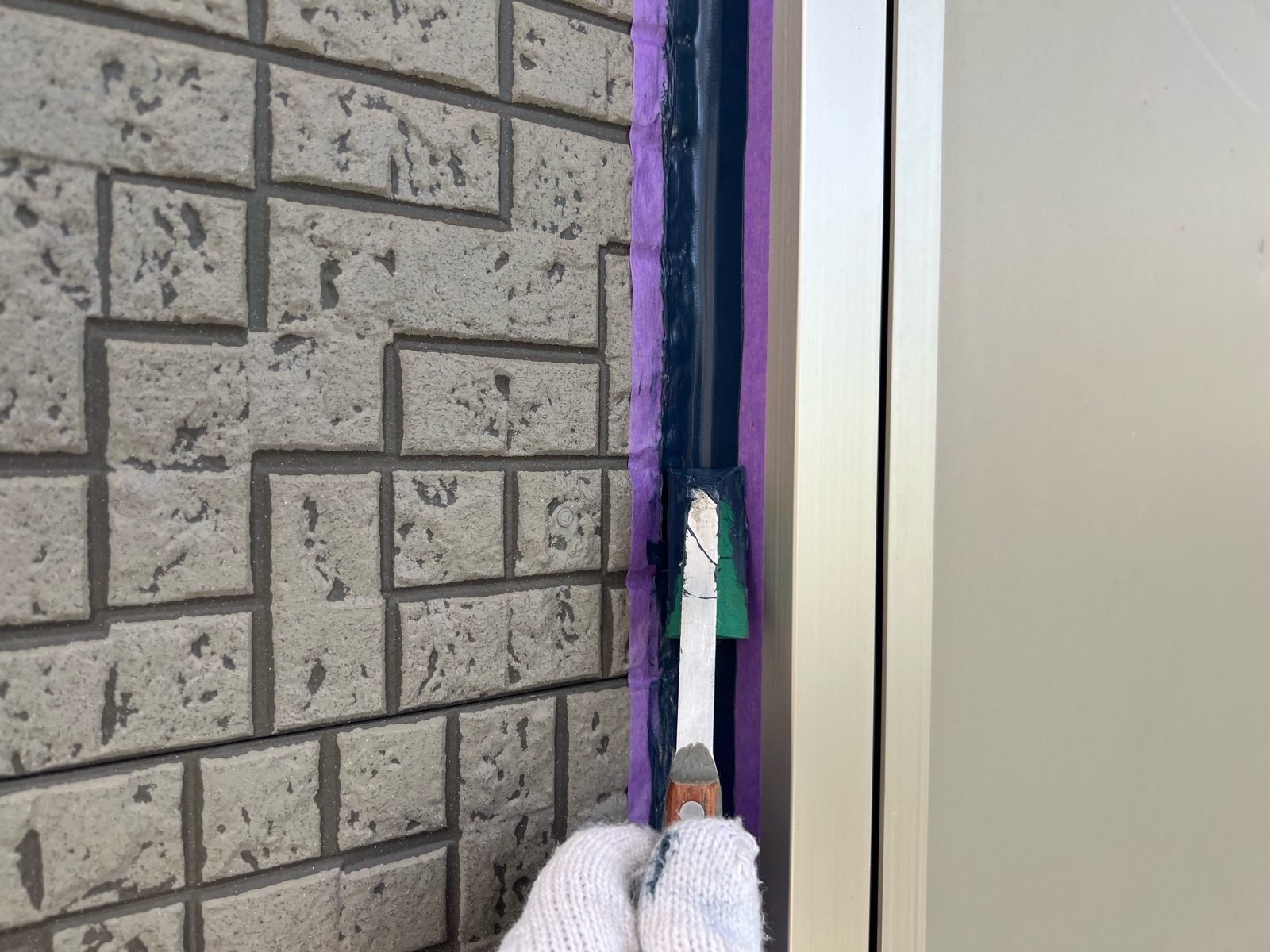 サッシ廻りシーリング　ならし