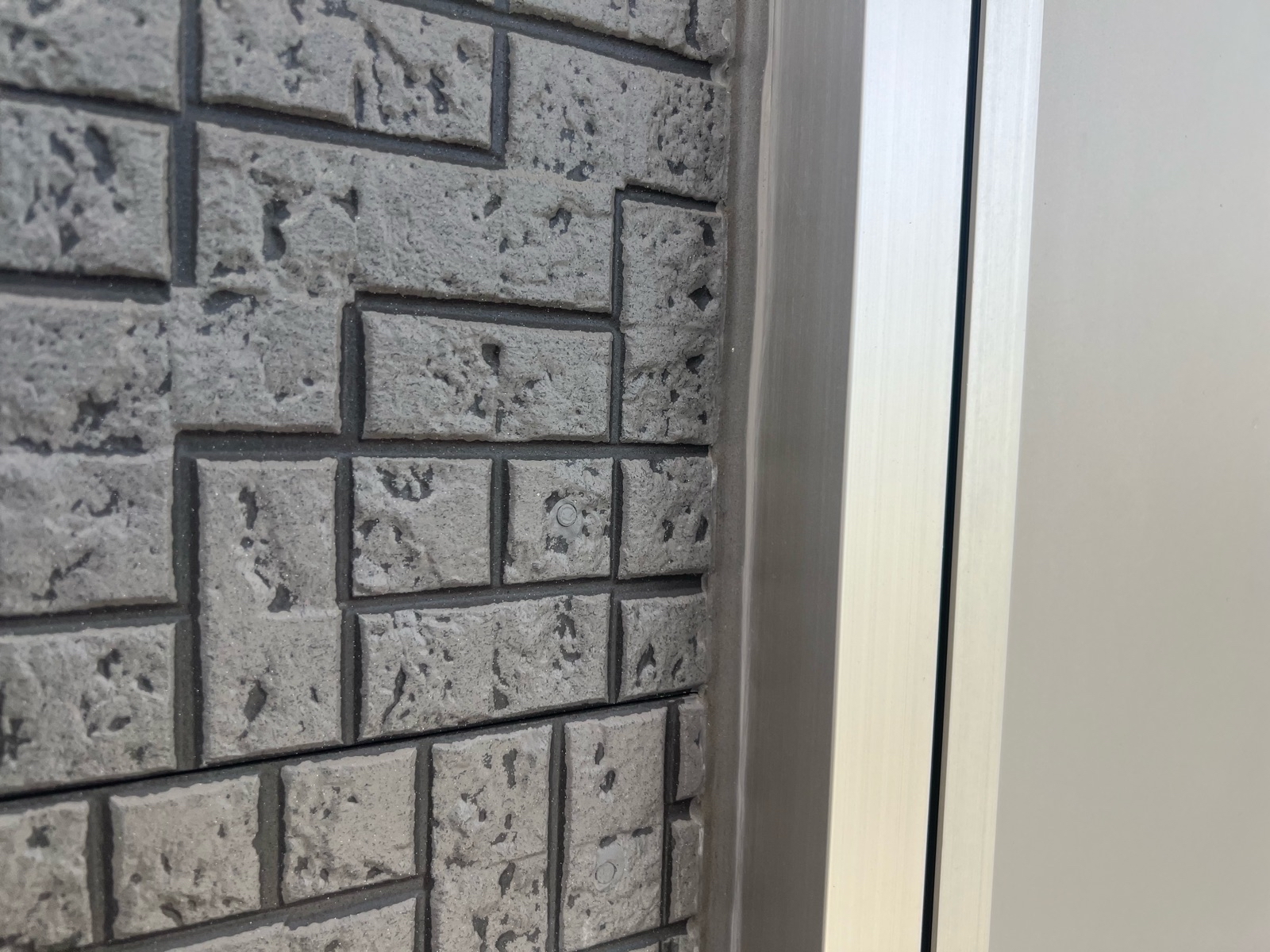 サッシ廻りシーリング　現状