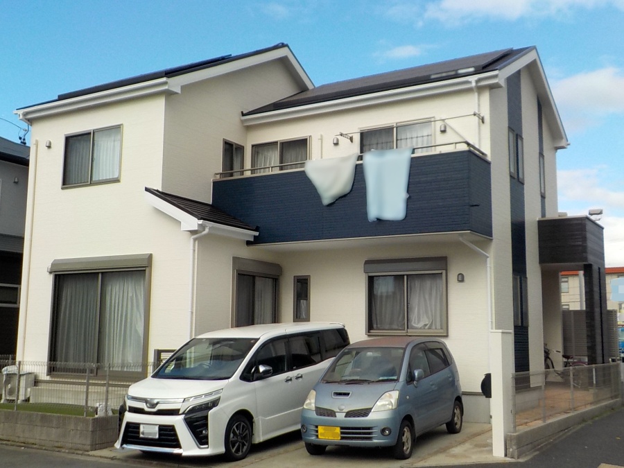 太陽光パネル設置住宅（AVANTIA）屋根塗装と外壁塗装｜東海市