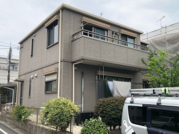 外壁をブラックに塗り替えトヨタホームの外壁塗装・屋上防水工事　大府市