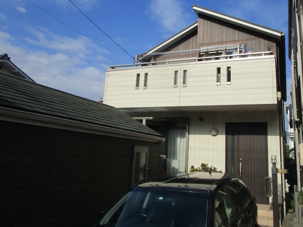 コントラストが際立つツートン仕上げ外壁塗装・屋根塗装　名古屋市名東区