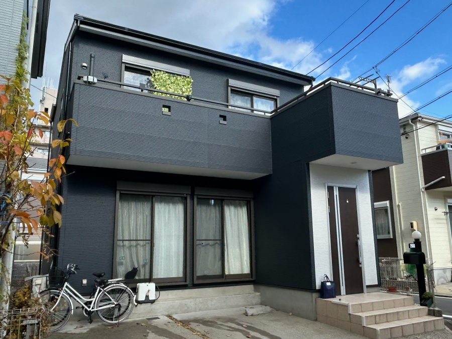 クールなブラック×ホワイトのツートンに大変身！外壁・屋根塗装｜名古屋市南区