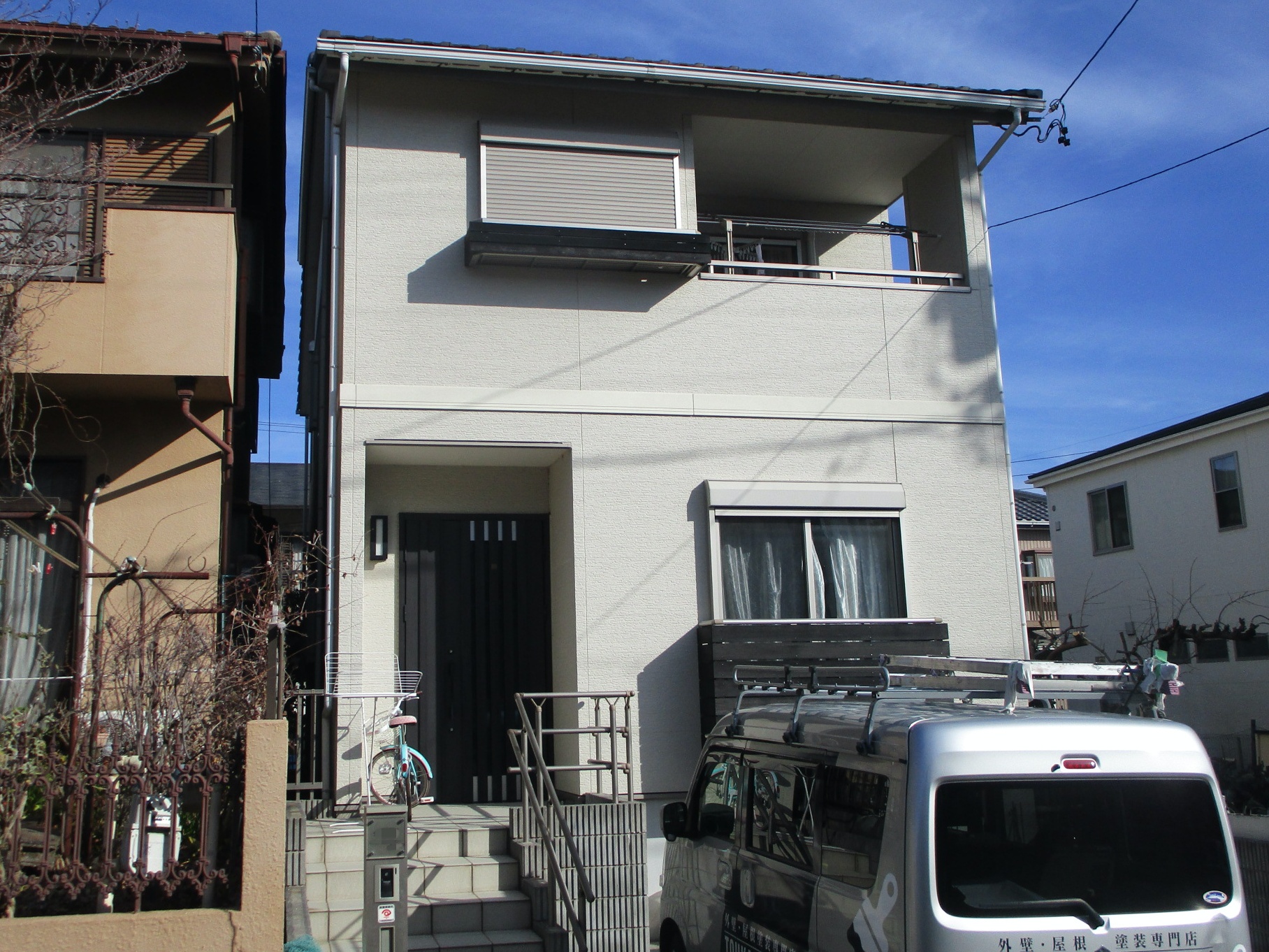 ワントーンから上下のバイカラーに外壁塗り替え｜名古屋市天白区