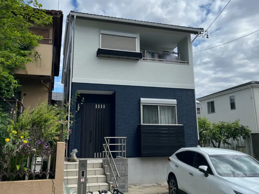 ワントーンから上下のバイカラーに外壁塗り替え｜名古屋市天白区