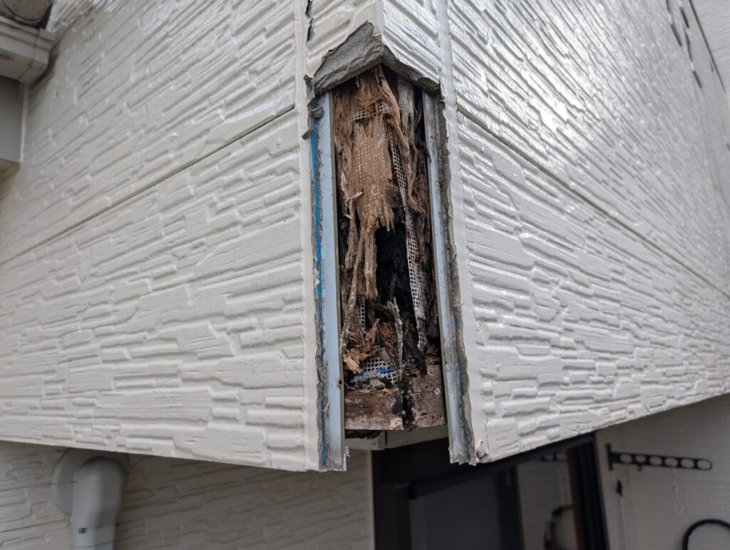 ベランダ外壁内部の腐食