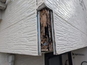 ベランダの「笠木」が雨漏りの原因に？内部腐食の事例紹介