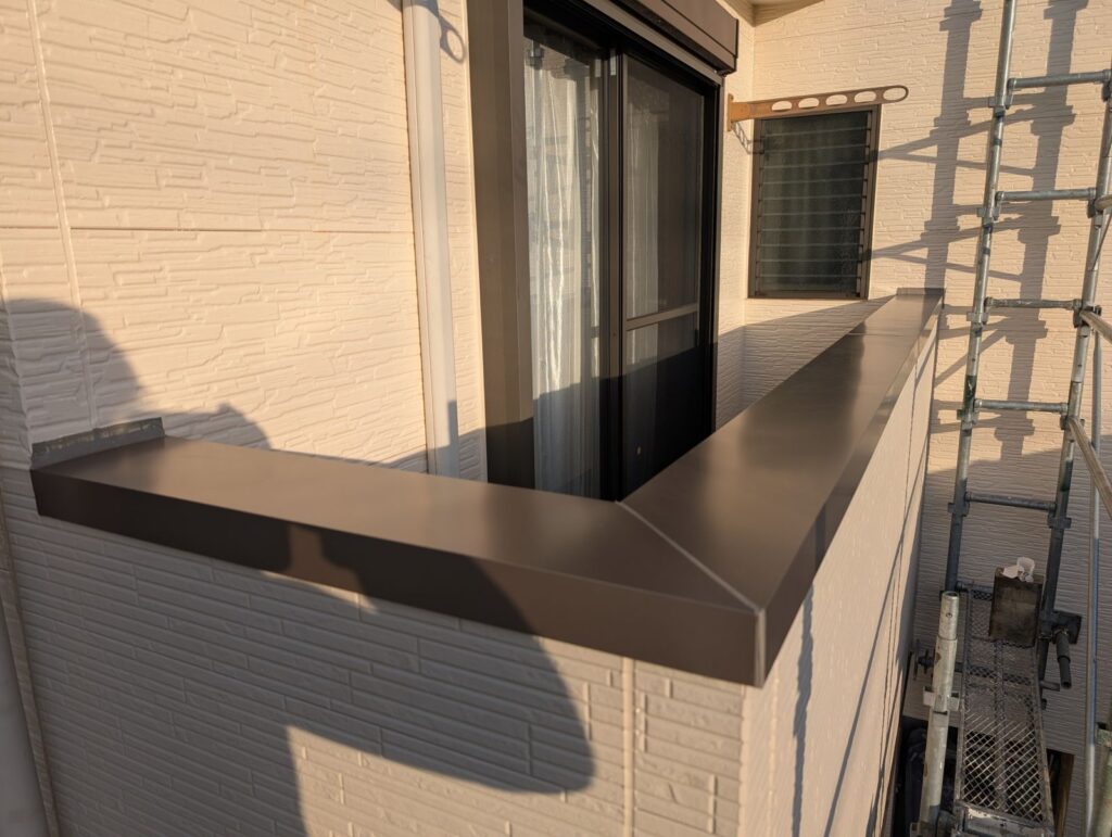 ベランダ壁と笠置復旧