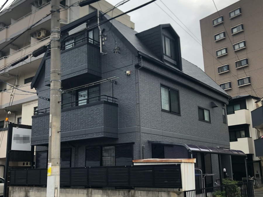 ダイワハウスをモノトーンで一新！クールで都会的な屋根・外壁塗装｜名古屋市中区