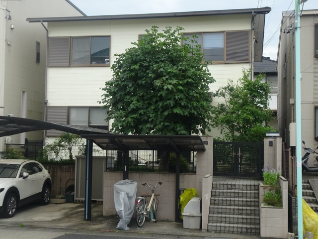 太陽光パネル付き屋根塗装と外壁塗装｜名古屋市緑区